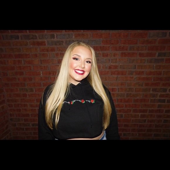 Meet your posher!! - Picture 1 of 1